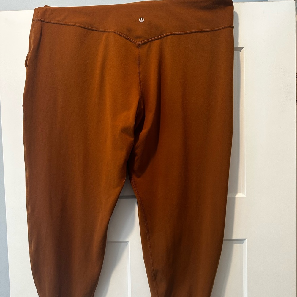 Lululemon size 20 align full length joggers w/pockets